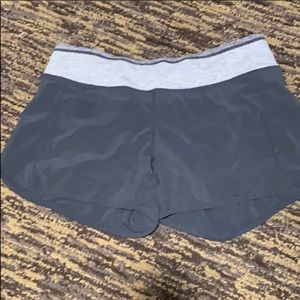 Lululemon size 6 inseam 4’